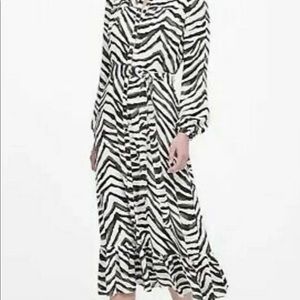 Banana Republic Zebra Print midi Shirt Dress